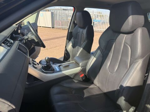 Land Rover Range Rover Evoque 2.2 Range Rover Evoque Pure eD4 4x2 5dr 21