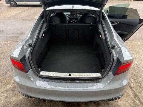 Audi A7 4.0 RS 7 Sportback TFSI V8 Quattro Auto 4WD 5dr 45