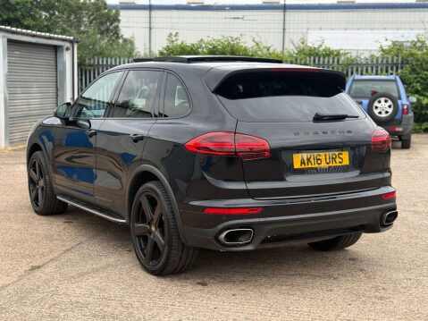 Porsche Cayenne 3.0 Cayenne V6 D Tiptronic S 4WD 5dr 5