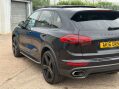 Porsche Cayenne 3.0 Cayenne V6 D Tiptronic S 4WD 5dr 19