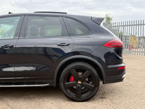 Porsche Cayenne 3.0 Cayenne V6 D Tiptronic S 4WD 5dr 23