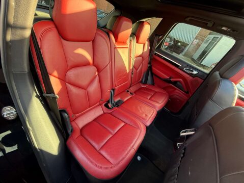 Porsche Cayenne 3.0 Cayenne V6 D Tiptronic S 4WD 5dr 36