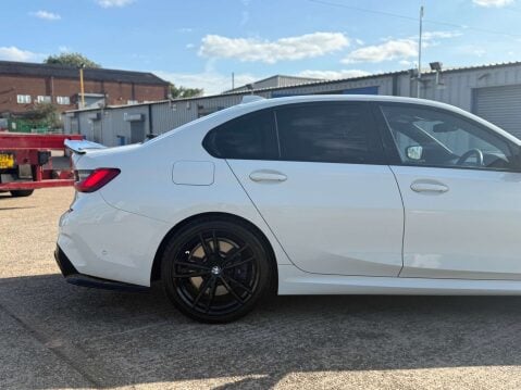 BMW 3 Series 2.0 320D M Sport MHEV Auto 4dr 15