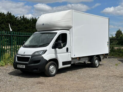 Peugeot Boxer 2.2 BlueHDi 335 Built for Business L4 Euro 6 (s/s) 3dr 2