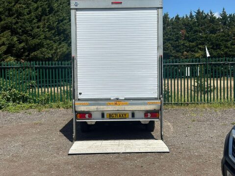 Peugeot Boxer 2.2 BlueHDi 335 Built for Business L4 Euro 6 (s/s) 3dr 15