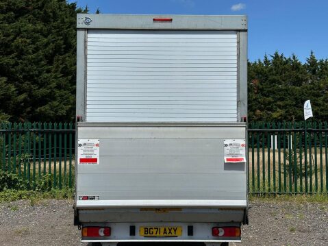 Peugeot Boxer 2.2 BlueHDi 335 Built for Business L4 Euro 6 (s/s) 3dr 16