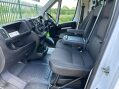 Peugeot Boxer 2.2 BlueHDi 335 Built for Business L4 Euro 6 (s/s) 3dr 19