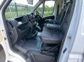 Peugeot Boxer 2.2 BlueHDi 335 Built for Business L4 Euro 6 (s/s) 3dr 25