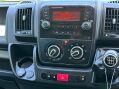 Peugeot Boxer 2.2 BlueHDi 335 Built for Business L4 Euro 6 (s/s) 3dr 29
