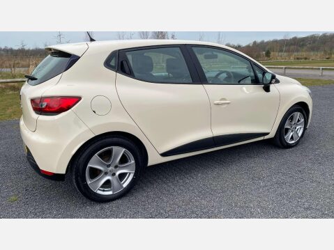 Renault Clio PLAY 16V 13