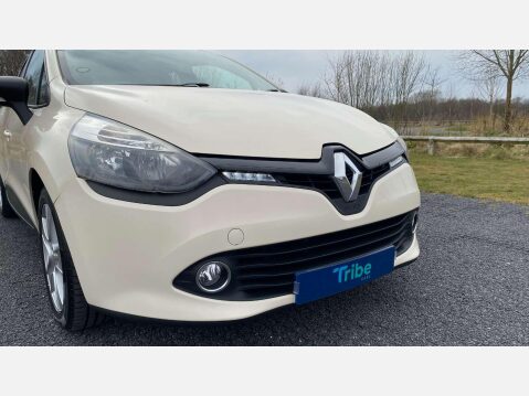Renault Clio PLAY 16V 28