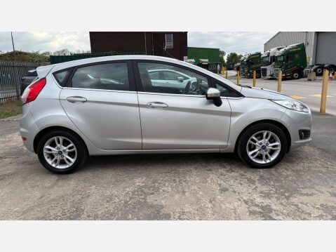 Ford Fiesta ZETEC 8