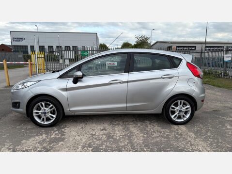 Ford Fiesta ZETEC 12