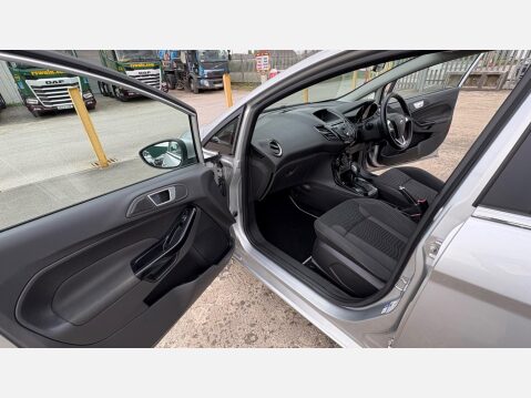 Ford Fiesta ZETEC 25