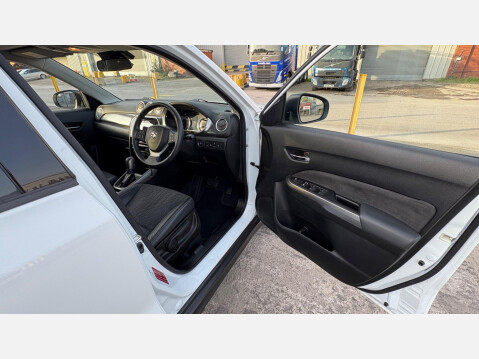 Suzuki Vitara SZ5 BOOSTERJET 25