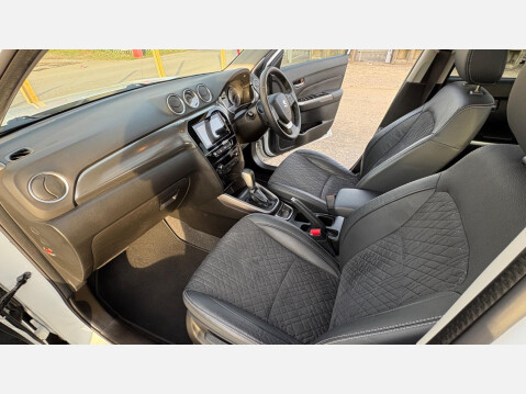 Suzuki Vitara SZ5 BOOSTERJET 30