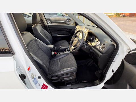 Suzuki Vitara SZ5 BOOSTERJET 24