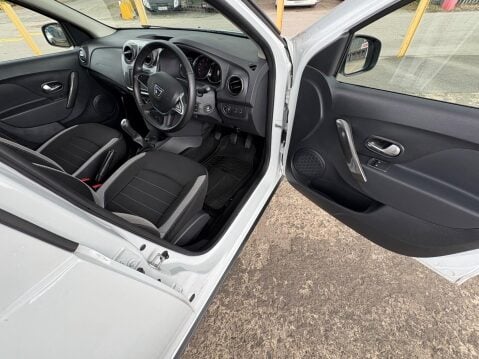 Dacia Sandero Stepway COMFORT TCE 14