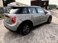 Mini Hatch COOPER D 9