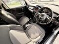 Mini Hatch COOPER D 19