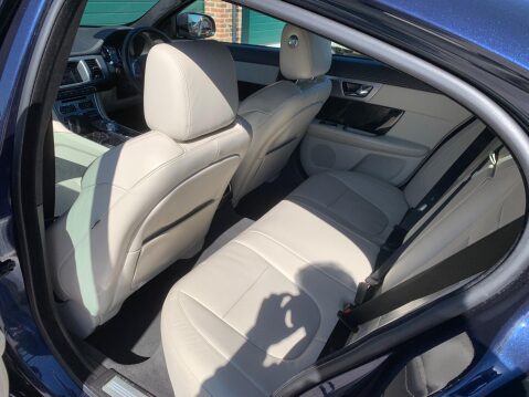 Jaguar XF 3.0d S V6 Portfolio Auto Euro 5 (s/s) 4dr 8