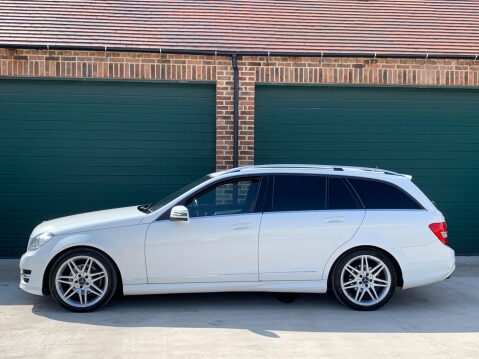 Mercedes-Benz C Class 1.6 C180 BlueEfficiency AMG Sport Plus G-Tronic+ Euro 5 (s/s) 5dr 32