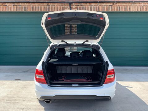 Mercedes-Benz C Class 1.6 C180 BlueEfficiency AMG Sport Plus G-Tronic+ Euro 5 (s/s) 5dr 10
