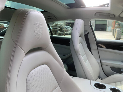 Porsche Panamera 2.9 V6 E-Hybrid 14kWh 4 Saloon PDK 4WD Euro 6 (s/s) 5dr 14