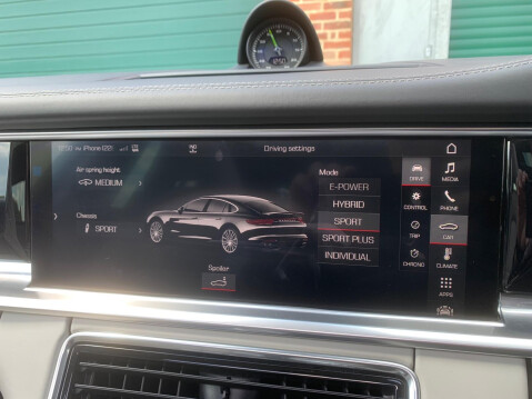 Porsche Panamera 2.9 V6 E-Hybrid 14kWh 4 Saloon PDK 4WD Euro 6 (s/s) 5dr 23