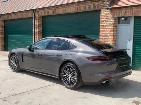 Porsche Panamera 2.9 V6 E-Hybrid 14kWh 4 Saloon PDK 4WD Euro 6 (s/s) 5dr 32