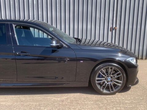 BMW 3 Series 3.0 330d M Sport Auto xDrive Euro 5 (s/s) 4dr 33