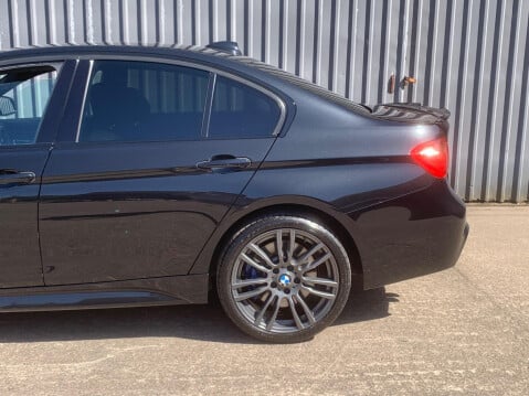 BMW 3 Series 3.0 330d M Sport Auto xDrive Euro 5 (s/s) 4dr 39