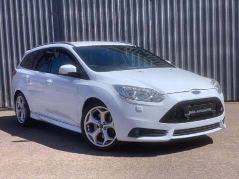 Ford Focus 2.0T EcoBoost ST-3 Euro 5 (s/s) 5dr 1