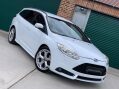 Ford Focus 2.0T EcoBoost ST-3 Euro 5 (s/s) 5dr 53