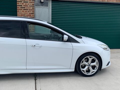 Ford Focus 2.0T EcoBoost ST-3 Euro 5 (s/s) 5dr 50