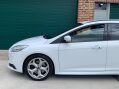 Ford Focus 2.0T EcoBoost ST-3 Euro 5 (s/s) 5dr 37