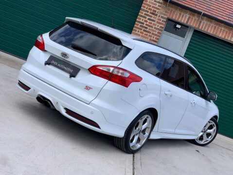 Ford Focus 2.0T EcoBoost ST-3 Euro 5 (s/s) 5dr 58