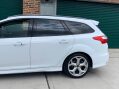Ford Focus 2.0T EcoBoost ST-3 Euro 5 (s/s) 5dr 52
