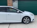 Ford Focus 2.0T EcoBoost ST-3 Euro 5 (s/s) 5dr 32