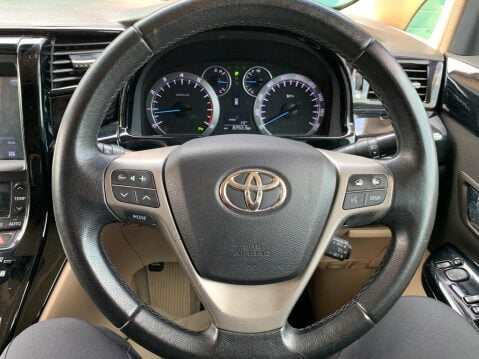 Toyota Alphard 2.4 Petrol 8 Seater ULEZ Compliant 5
