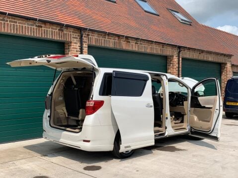 Toyota Alphard 2.4 Petrol 8 Seater ULEZ Compliant 34