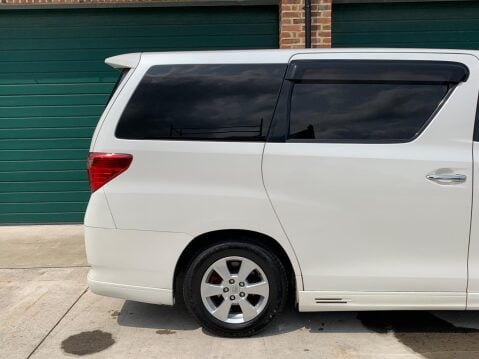 Toyota Alphard 2.4 Petrol 8 Seater ULEZ Compliant 36