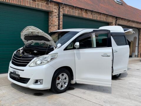 Toyota Alphard 2.4 Petrol 8 Seater ULEZ Compliant 38