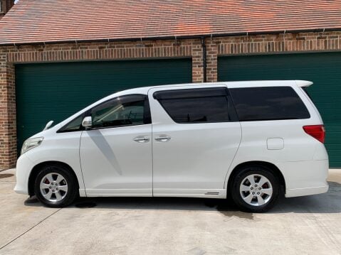 Toyota Alphard 2.4 Petrol 8 Seater ULEZ Compliant 41