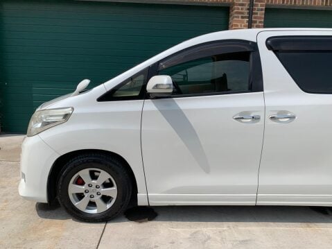 Toyota Alphard 2.4 Petrol 8 Seater ULEZ Compliant 42
