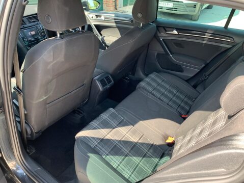 Volkswagen Golf 2.0 TDI BlueMotion Tech GTD (Nav) Euro 6 (s/s) 5dr 8