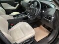 Jaguar F-Pace 2.0 D180 Prestige Auto AWD Euro 6 (s/s) 5dr 4