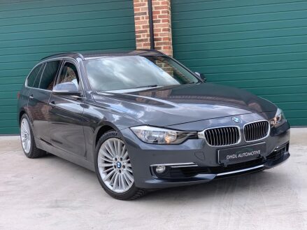 BMW 3 Series 3.0 330d Luxury Touring Auto Euro 5 (s/s) 5dr