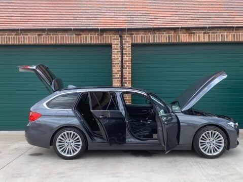 BMW 3 Series 3.0 330d Luxury Touring Auto Euro 5 (s/s) 5dr 30