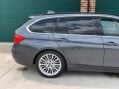 BMW 3 Series 3.0 330d Luxury Touring Auto Euro 5 (s/s) 5dr 33